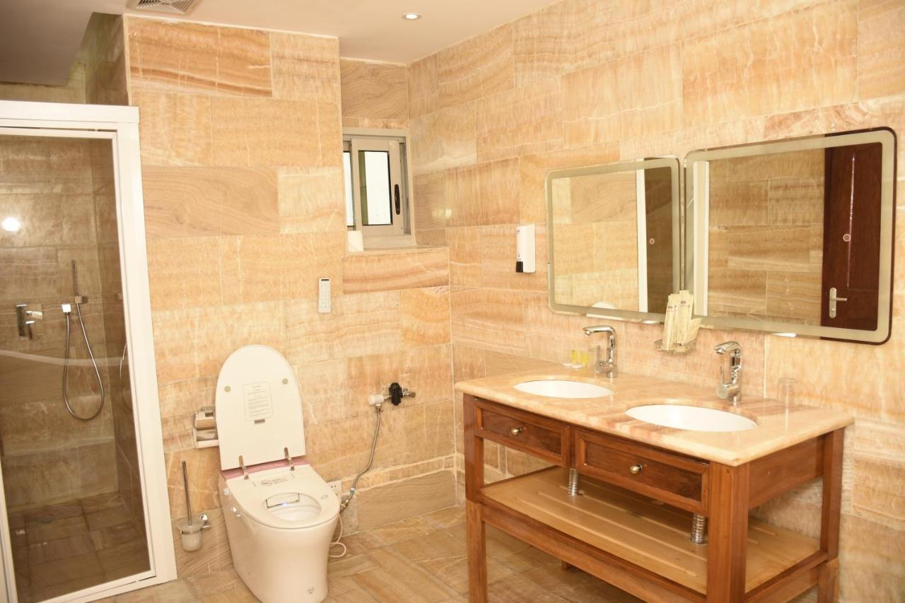 Hotel Royal Palace Douala Dış mekan fotoğraf