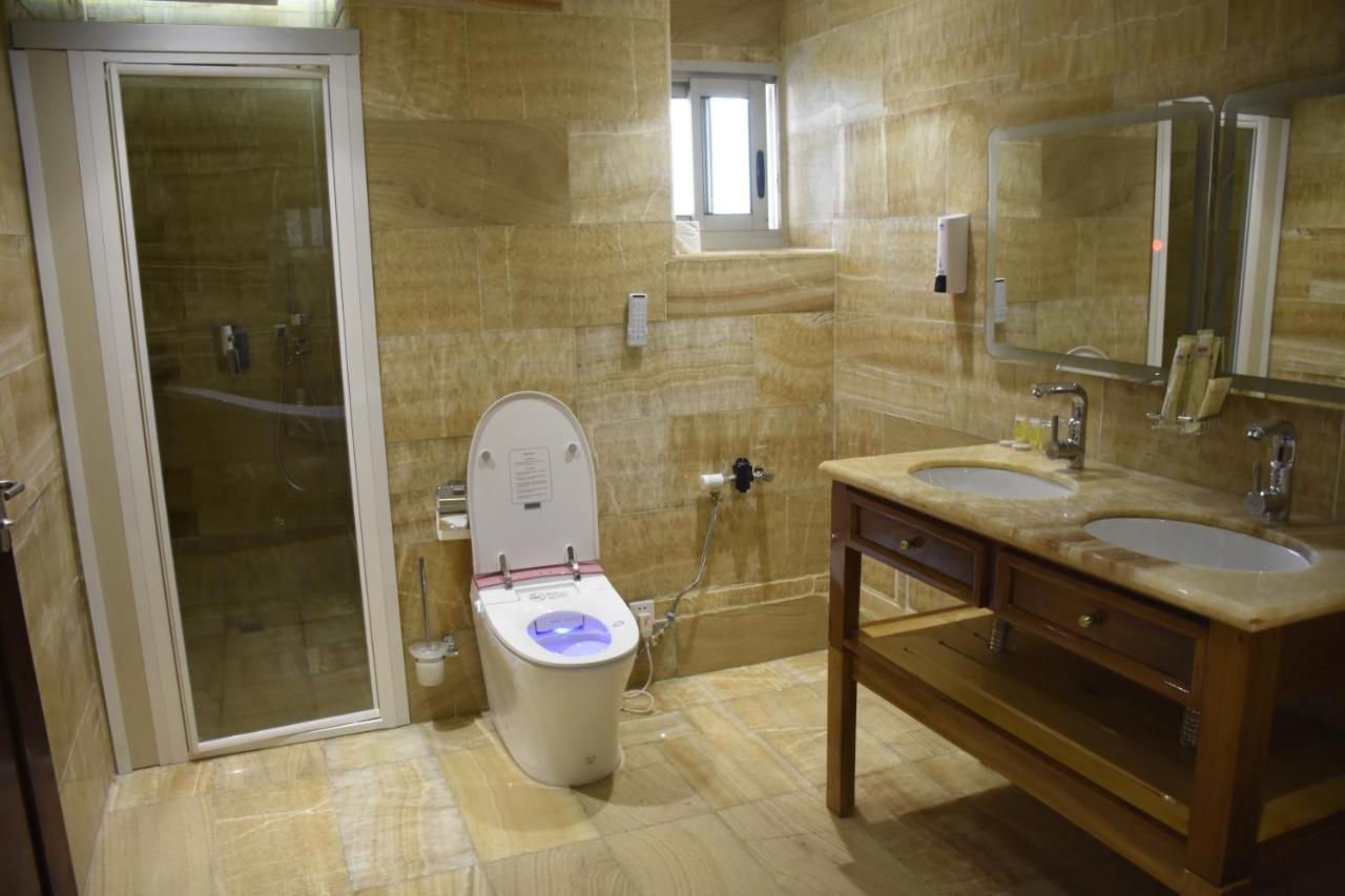 Hotel Royal Palace Douala Dış mekan fotoğraf