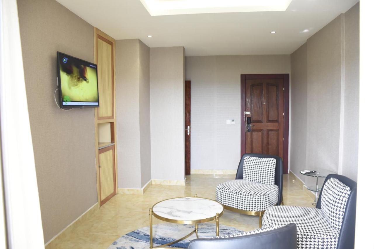 Hotel Royal Palace Douala Dış mekan fotoğraf