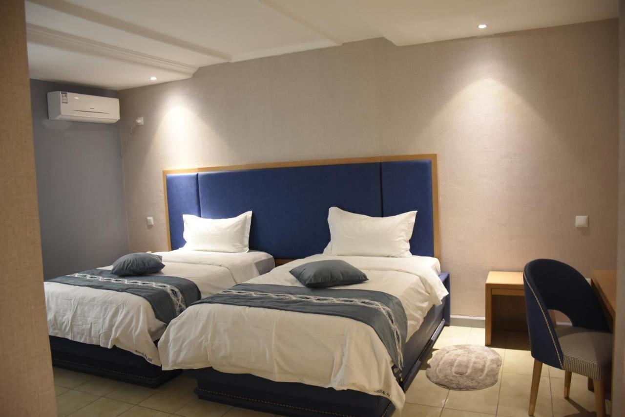 Hotel Royal Palace Douala Dış mekan fotoğraf